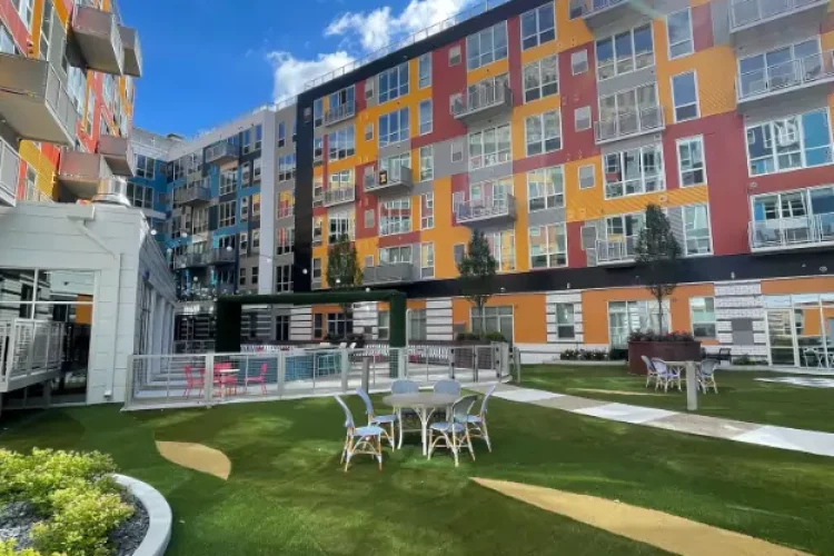 Commercial artificial grass lawn installed by SYNLawn in Little Rock, AR