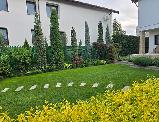 synlawn-artificial-grass-installation-residential Artificial grass installation from SYNLawn Arkansas