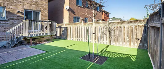 Backyard artificial grass lawn installed by SYNLawn