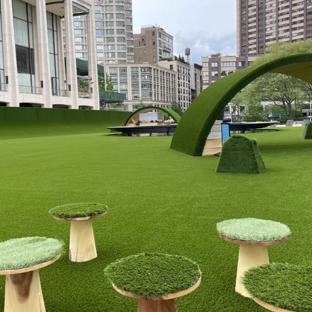 Commercial artificial grass lawn from SYNLawn