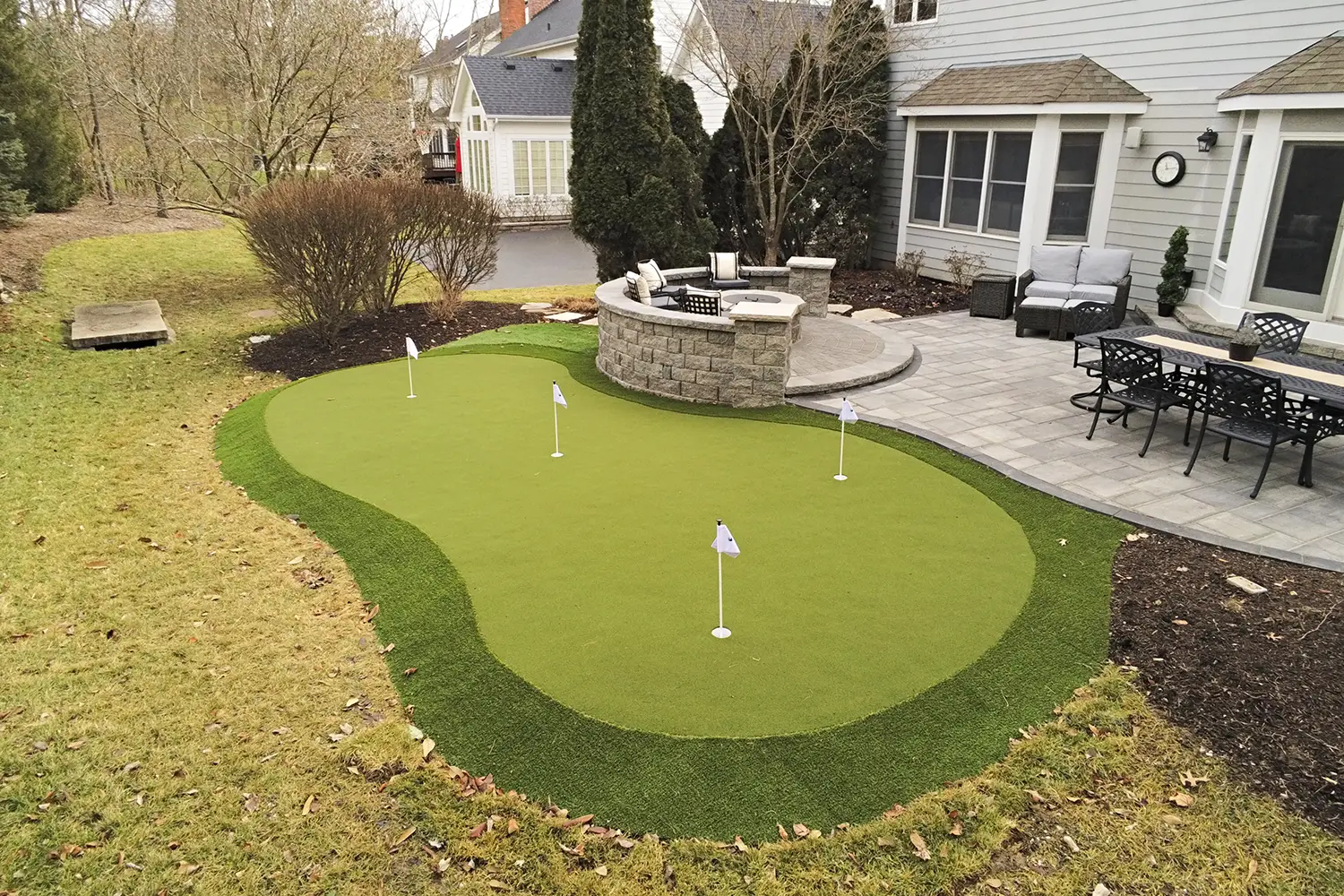Artificial grass golf green from SYNLawn