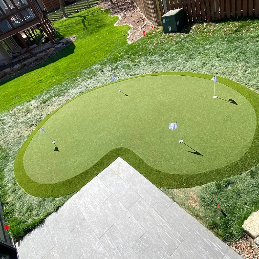 Artificial grass golf green from SYNLawn